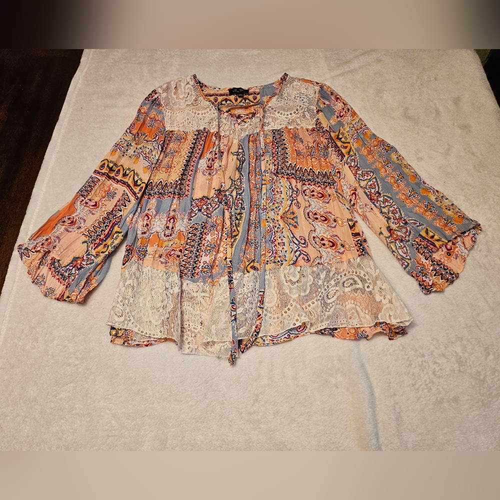 Melissa Paige blouse